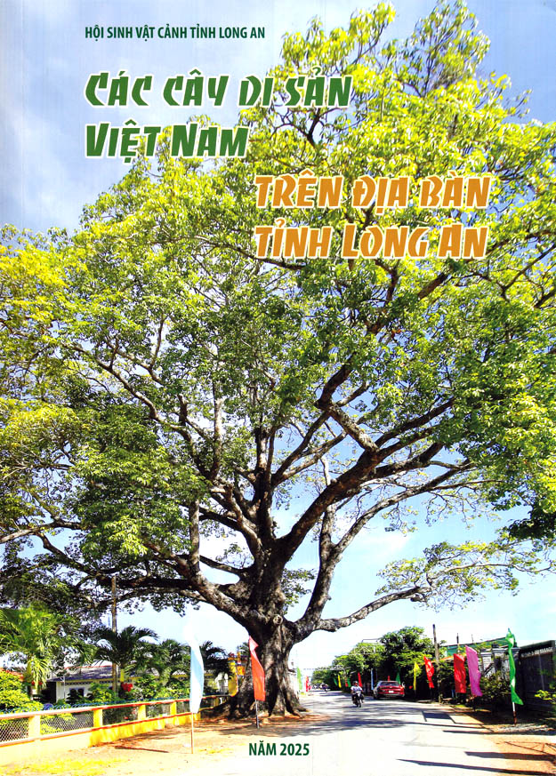 [-]Cuốn[-]sách[-]ảnh[-]Cây[-]Di[-]sản[-]Việt[-]Nam[-]đầu[-]tiên[-]của[-]địa[-]phương[-]ra[-]mắt[-]bạn[-]đọc